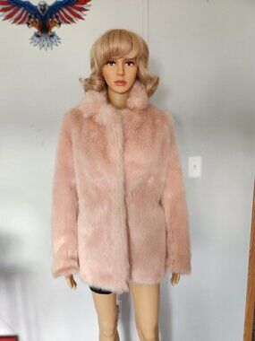 #775 NWT Faux fur jacket